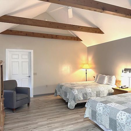 Spruce Lane Lodge And Cottages Smoketown  Eksteriør bilde